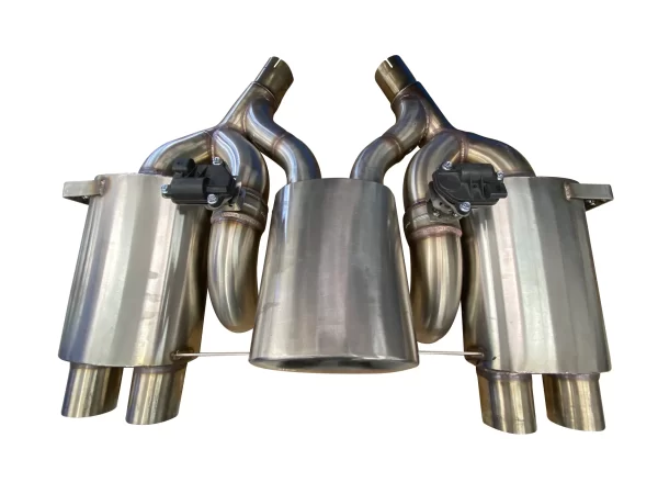 MadMax2 1 600x450 - Maad Maxx - F8X BMW M3 & M4 Rear Exhaust Section - 3 Can Valved