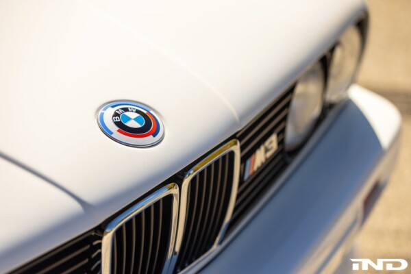 download 2023 05 27T020538.055 600x400 - BMW M 50 Year Anniversary Heritage Roundel Set - E30 M3
