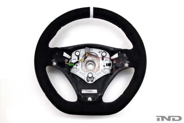download 2023 05 27T031348.169 600x401 - BMW M Performance E9X M3 Alcantara Steering Wheel