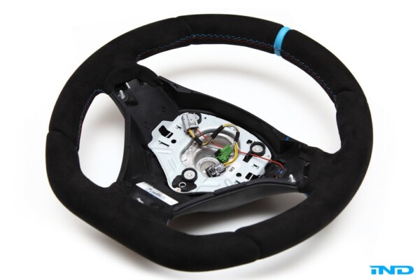 download 2023 05 27T031606.756 600x400 - BMW M Performance E9X M3 Alcantara Steering Wheel