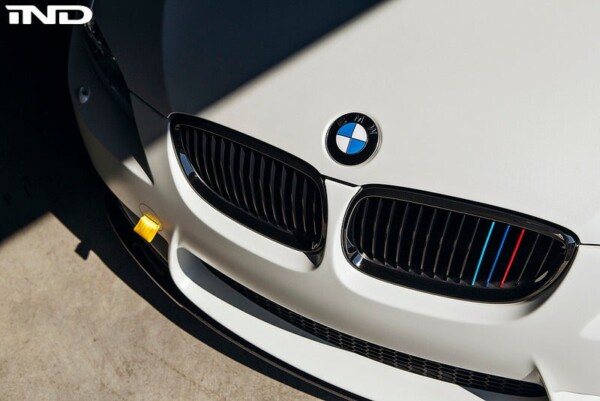 download 47 600x401 - BMW E9X M3 Edition Front Grille Set